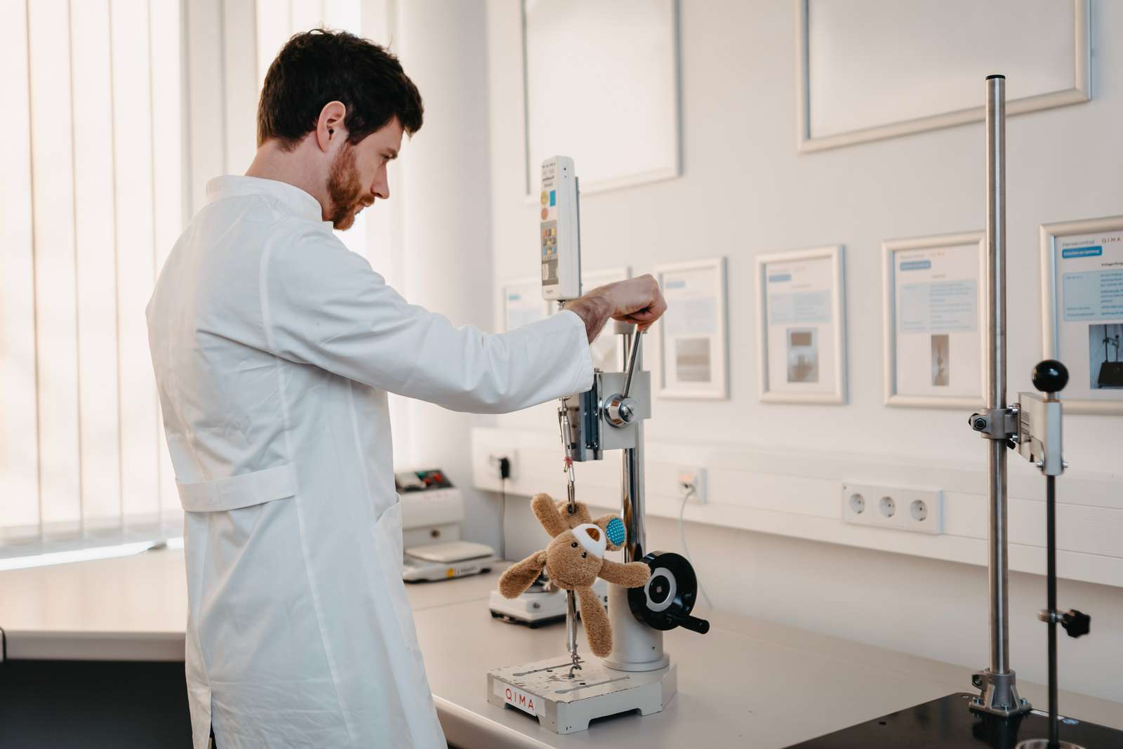 Laboratory toy test – cpsia compliance
