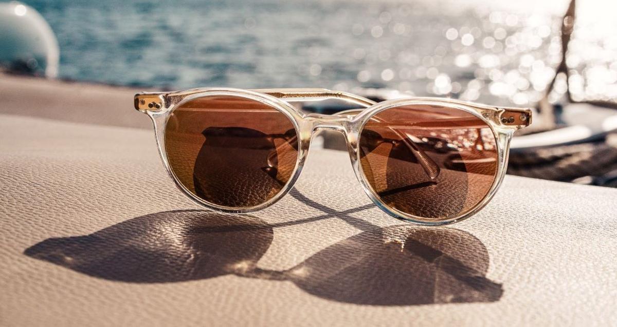Visión Clara, Gafas Seguras: Entendiendo la Importancia de las Pruebas de Lentes