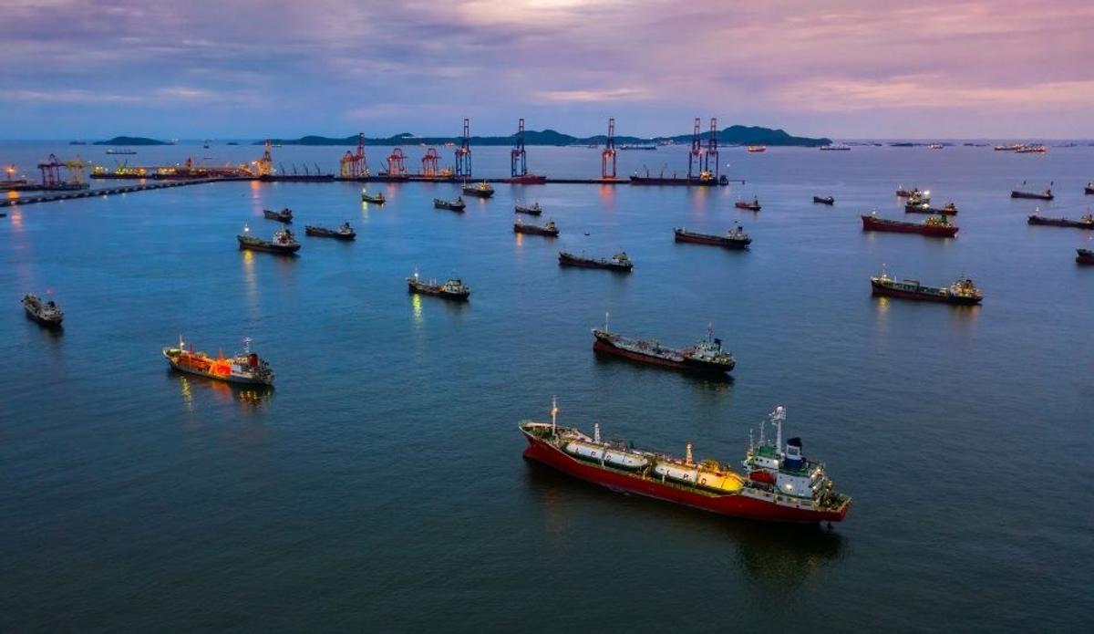 La crisis de Hormuz es una llamada de despertar: cómo la diversificación de proveedores favorece tu cadena de suministro 
